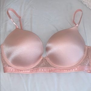 Victoria’s Secret push up bra